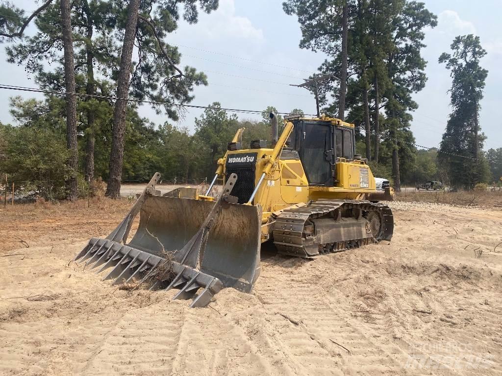 Komatsu D 65 WX-17 Buldožeri guseničari