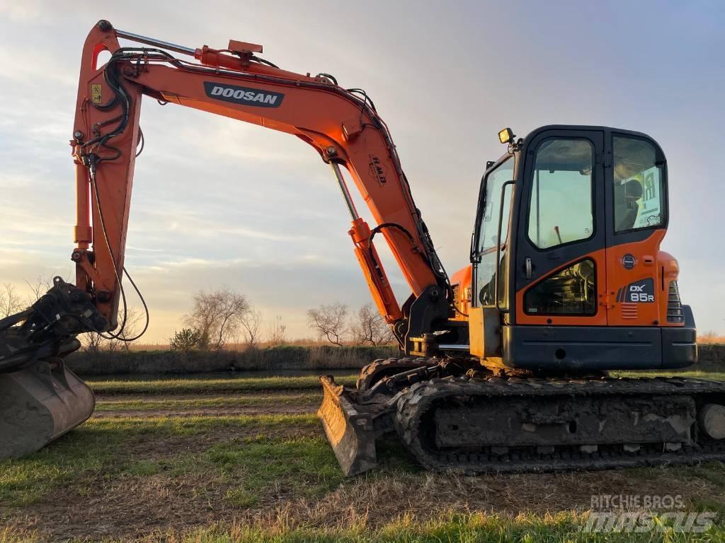 Doosan DX 85 R-3 Midi bageri 7t – 12t