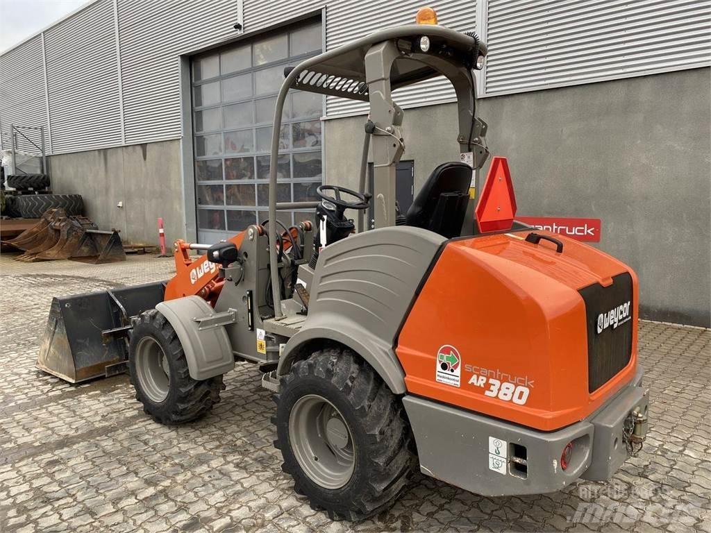 Weycor AR380 Agrar Višenamenski utovarivači