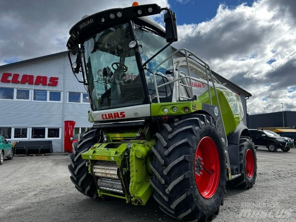 CLAAS Jaguar 950-4 Mašine za stočnu hranu sa sopstvenim pogonom
