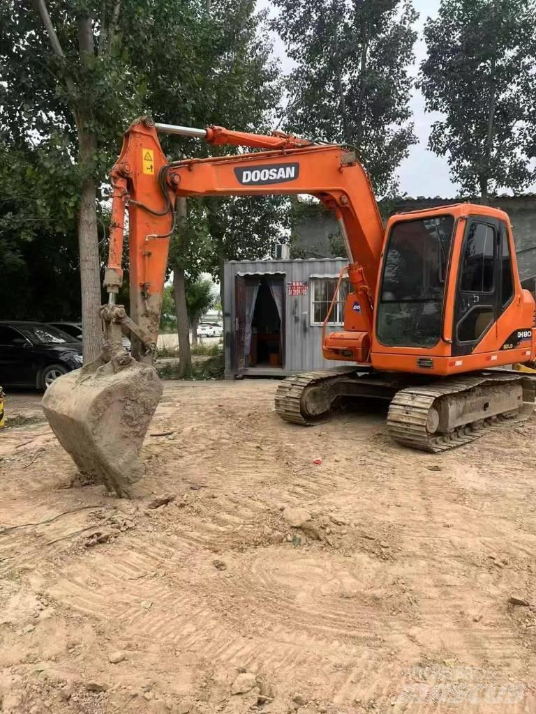Doosan DH 80 G Bageri guseničari