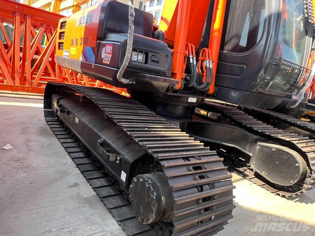 Hitachi ZX200 Bageri guseničari