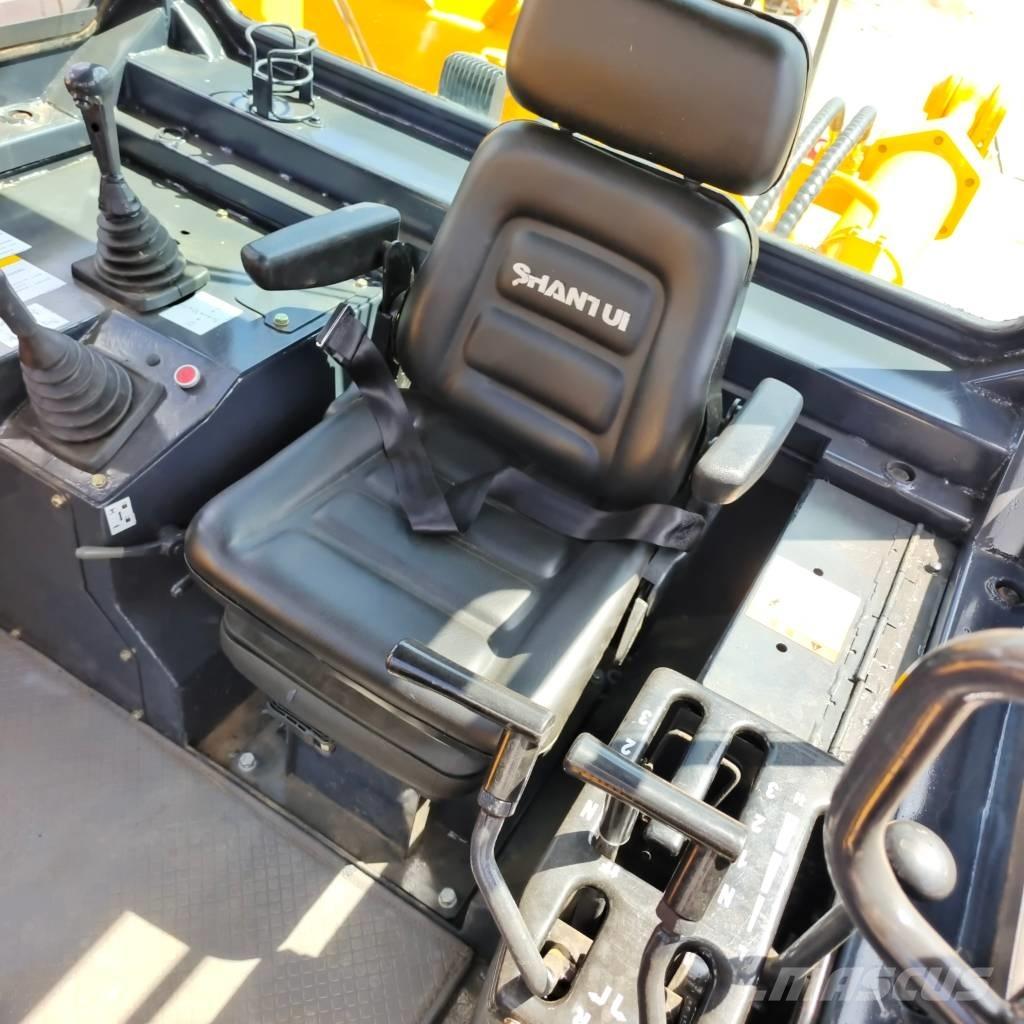 Shantui SD 32 Buldožeri guseničari