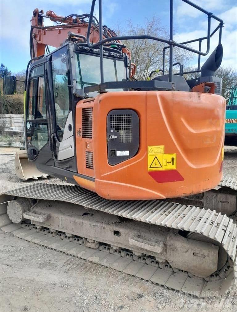 Hitachi ZX 135 US-6 Bageri guseničari