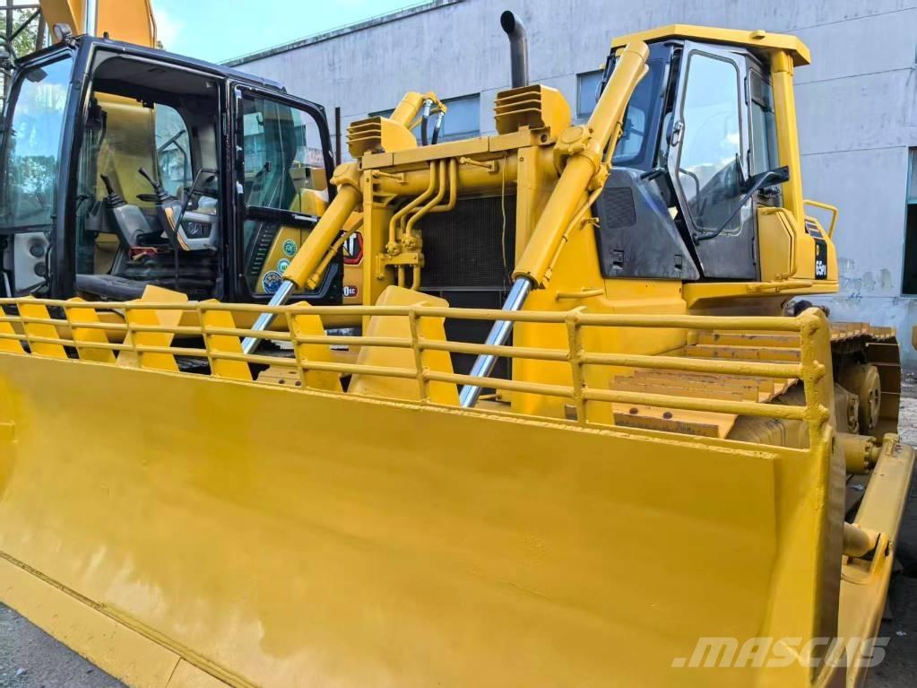 Komatsu D 65 PX-12 Buldožeri guseničari