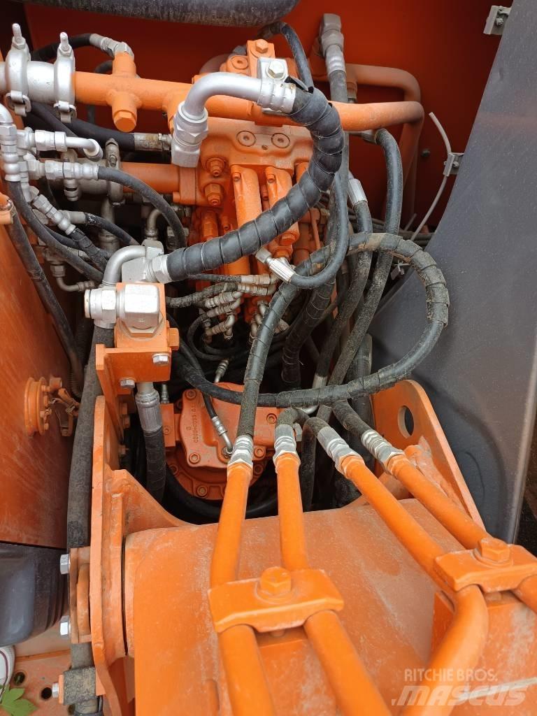 Hitachi ZX 80 Midi bageri 7t – 12t