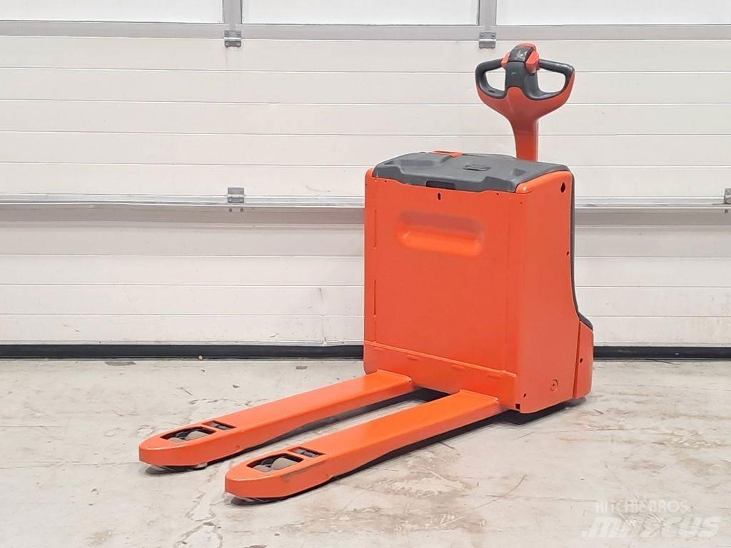 Linde T16 Nisko podizni električni viljuškar