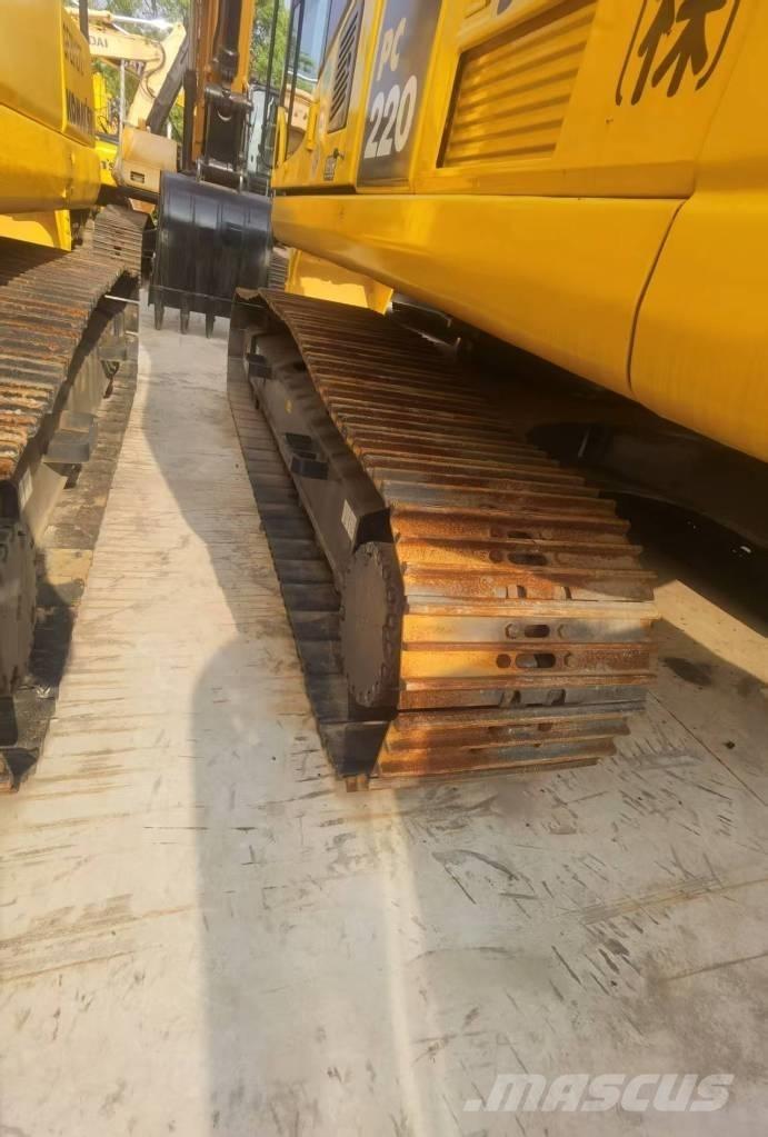 Komatsu PC 220-8 Bageri guseničari
