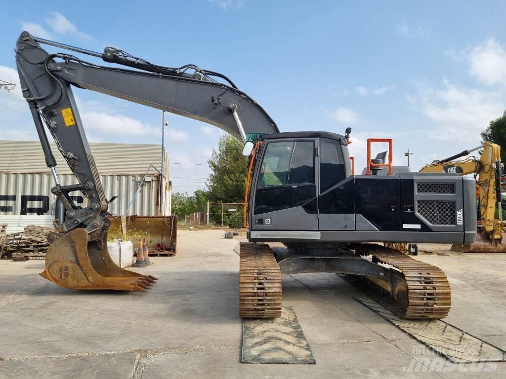 Volvo EC220EL Bageri guseničari