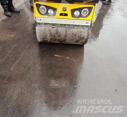 Bomag BW 80 AD-5 Valjci sa duplim bubnjem