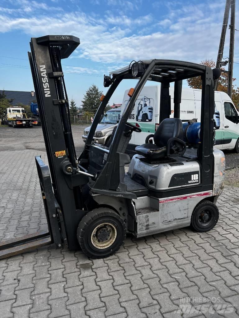 Nissan PD01A18PQ Plinski viljuškari