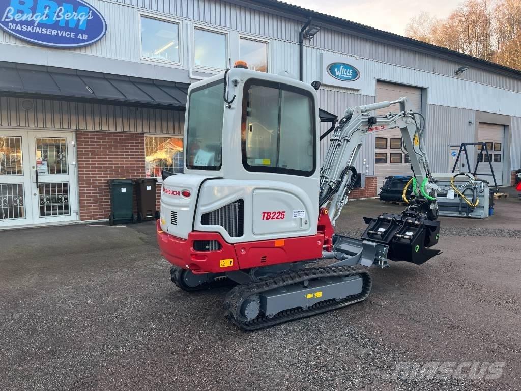 Takeuchi TB 225 Mini bageri < 7t