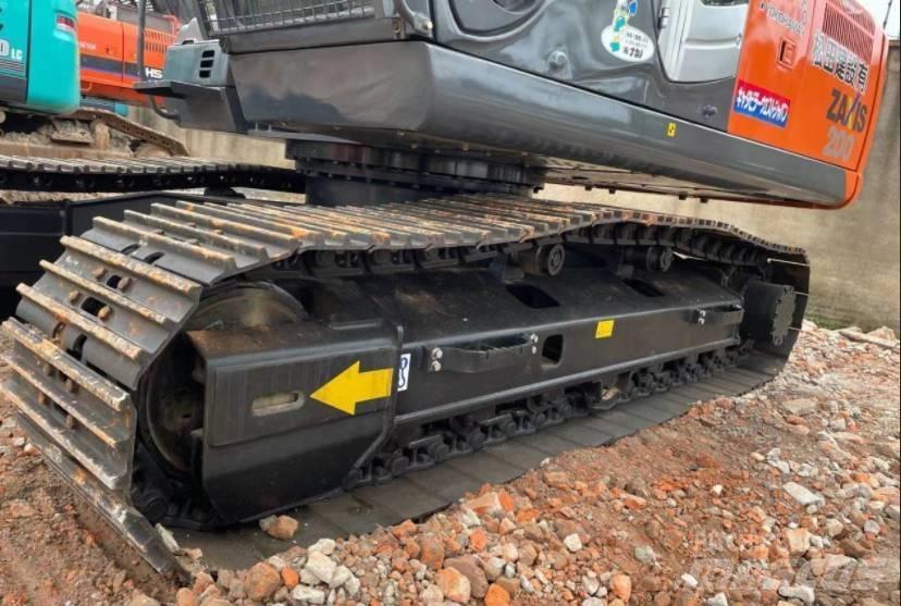 Hitachi 200-3 Bageri guseničari