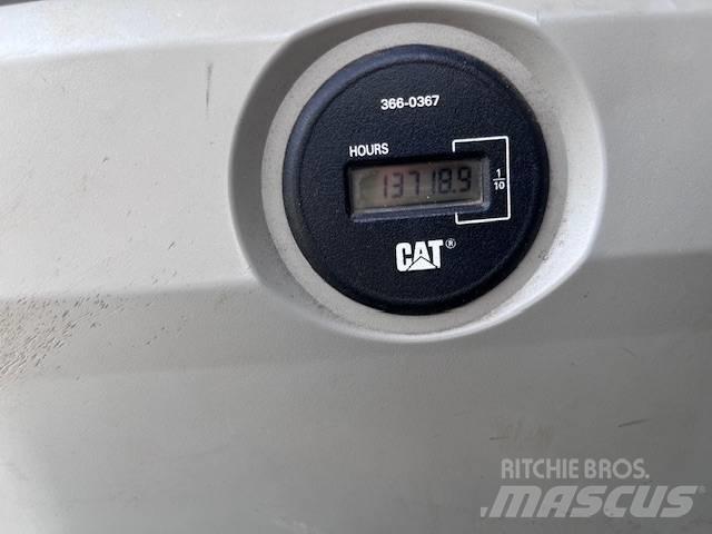 CAT 323 EL Bageri guseničari