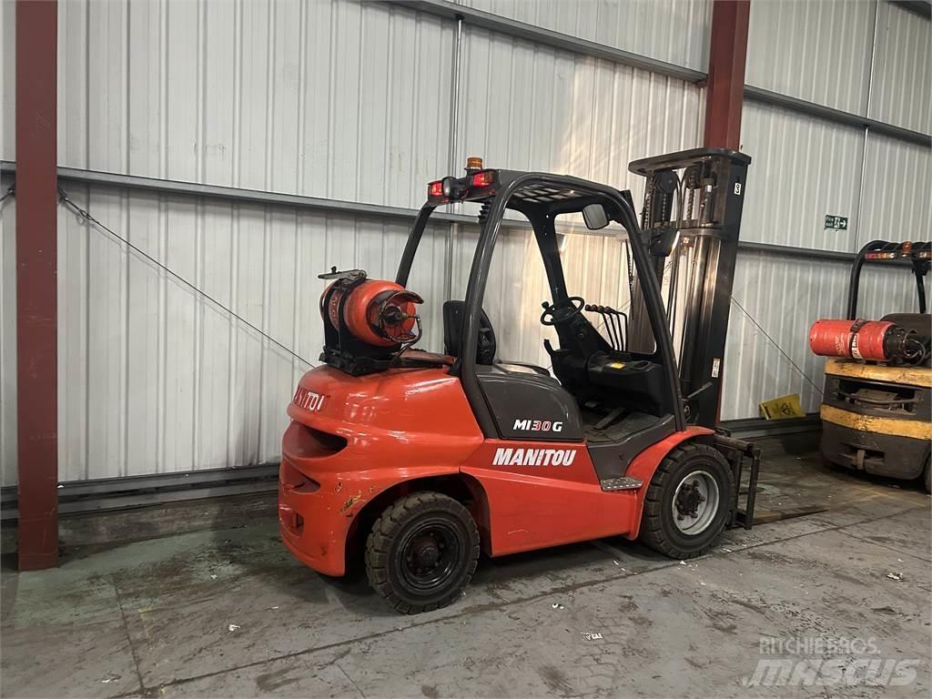 Manitou MI30G Plinski viljuškari
