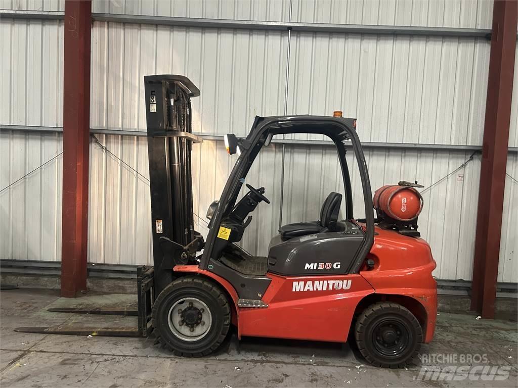 Manitou MI30G Plinski viljuškari