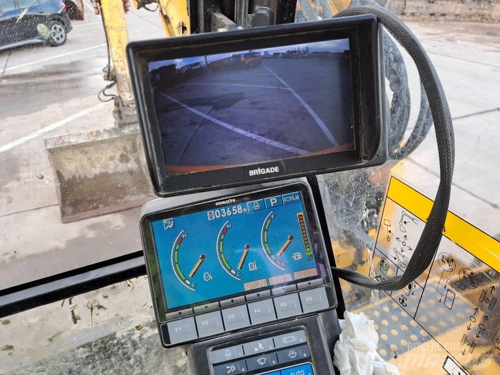 Komatsu PC118MR-8 Bageri guseničari