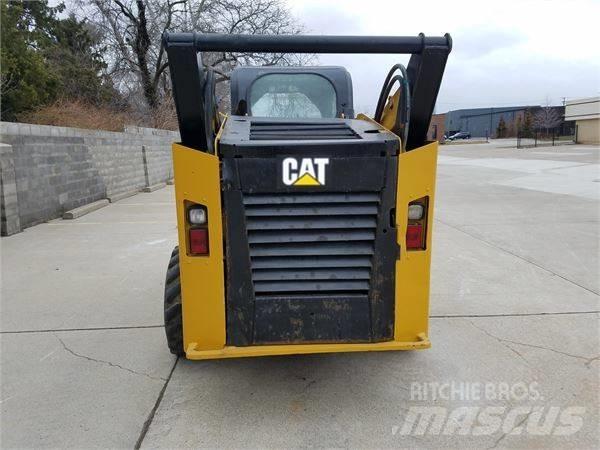 CAT 272 D Skid steer mini utovarivači