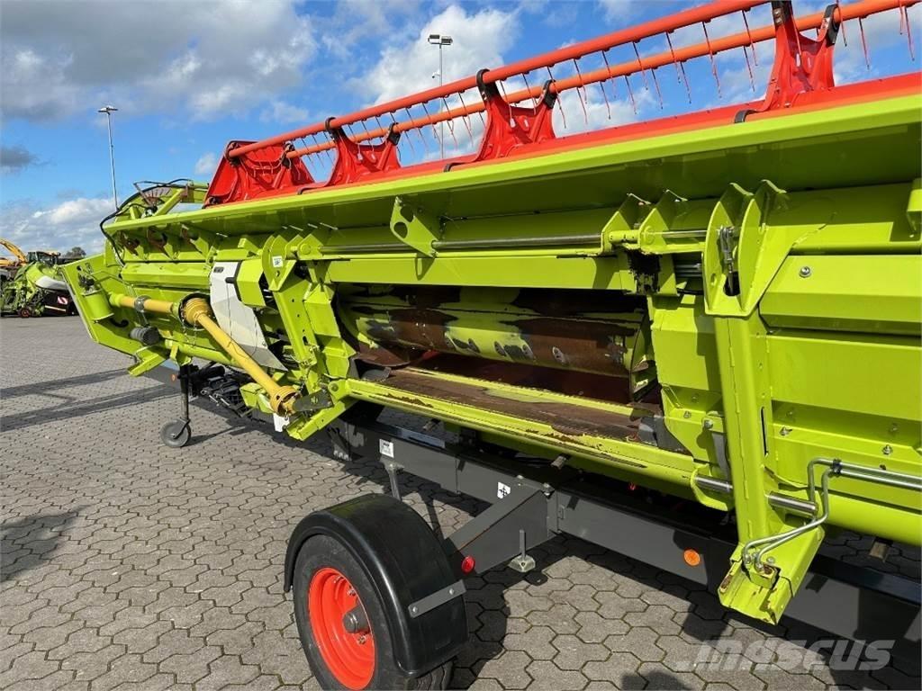 CLAAS Lexion 6800 Kombajni