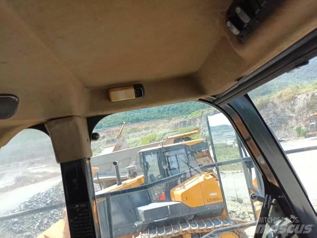 CAT 773 F Zglobni damperi