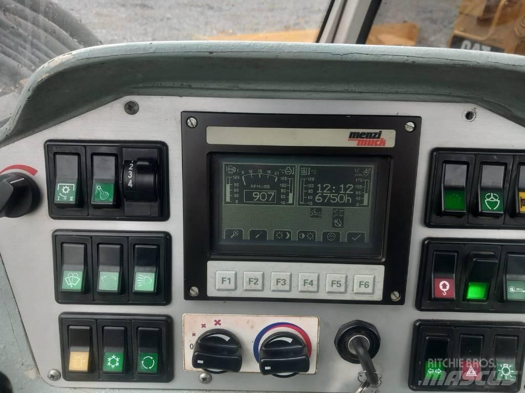 Menzi Muck M450 Bageri