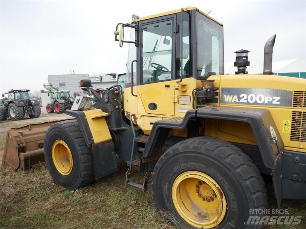 Komatsu WA 200 PZ Utovarivači na točkove
