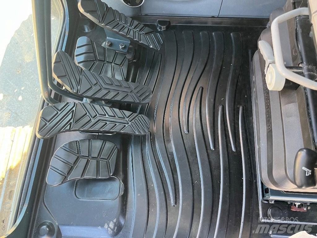 Hyundai HX140L Bageri guseničari