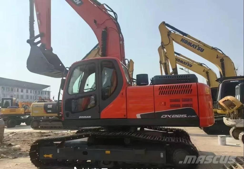 Doosan DX 225 LC Bageri guseničari