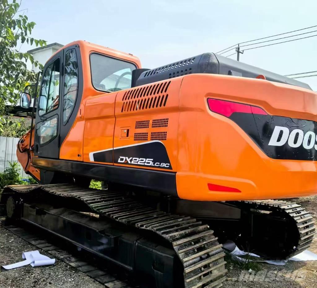 Doosan DX 225 LC Bageri guseničari