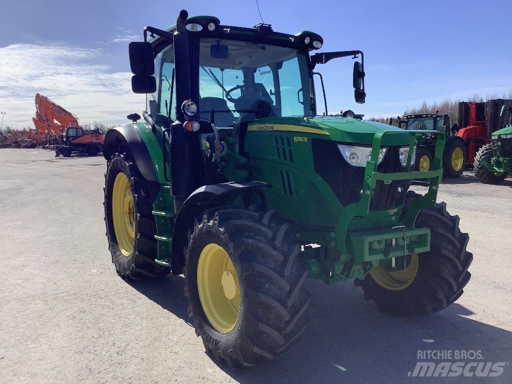 John Deere 6130R Traktori
