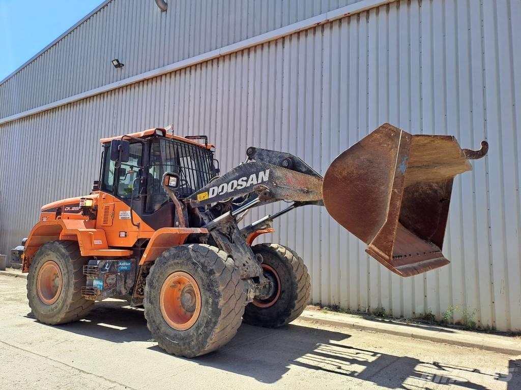 Doosan DL 250 Utovarivači na točkove