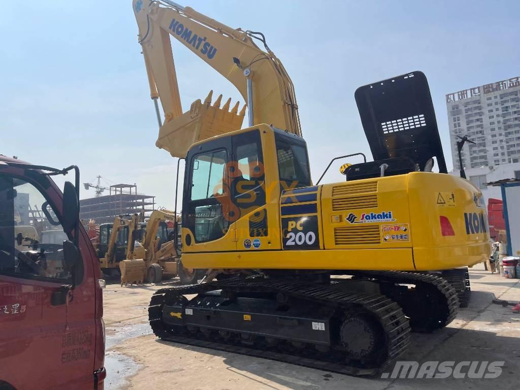 Komatsu PC 200-8 Bageri guseničari