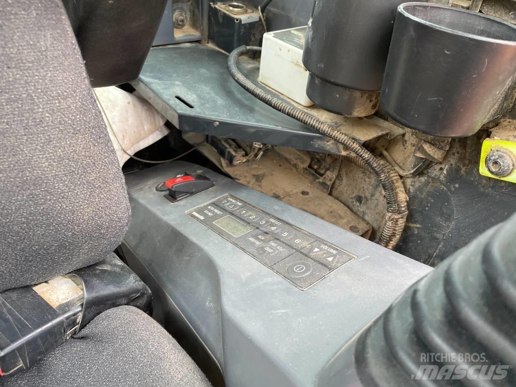 Komatsu PC 138 Bageri guseničari