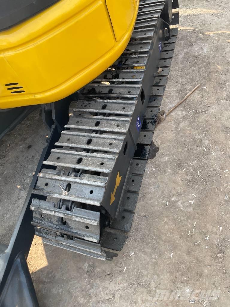 Komatsu PC 35 Mini bageri < 7t