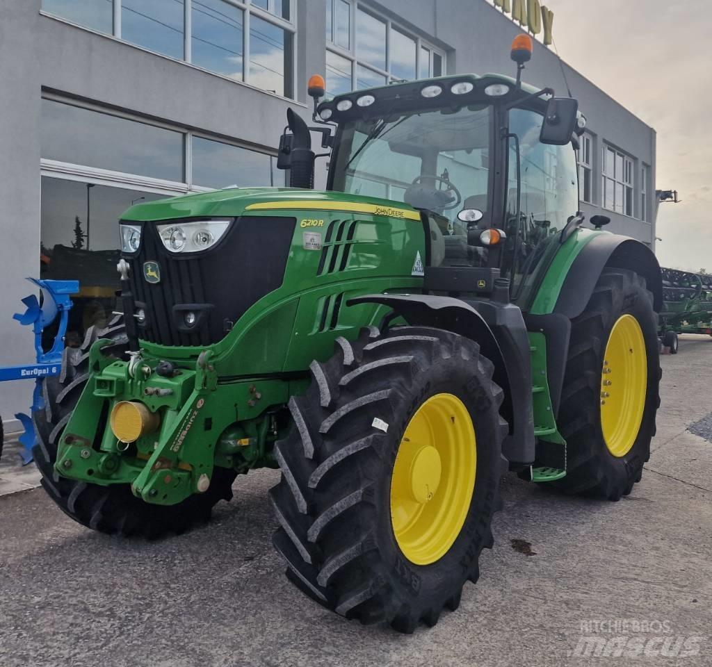 John Deere 6210 R Traktori