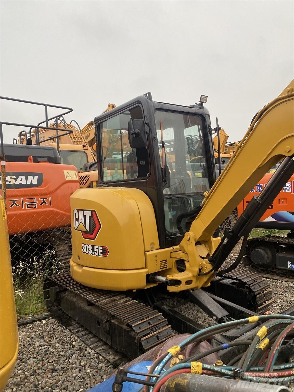 CAT 303E Bageri guseničari