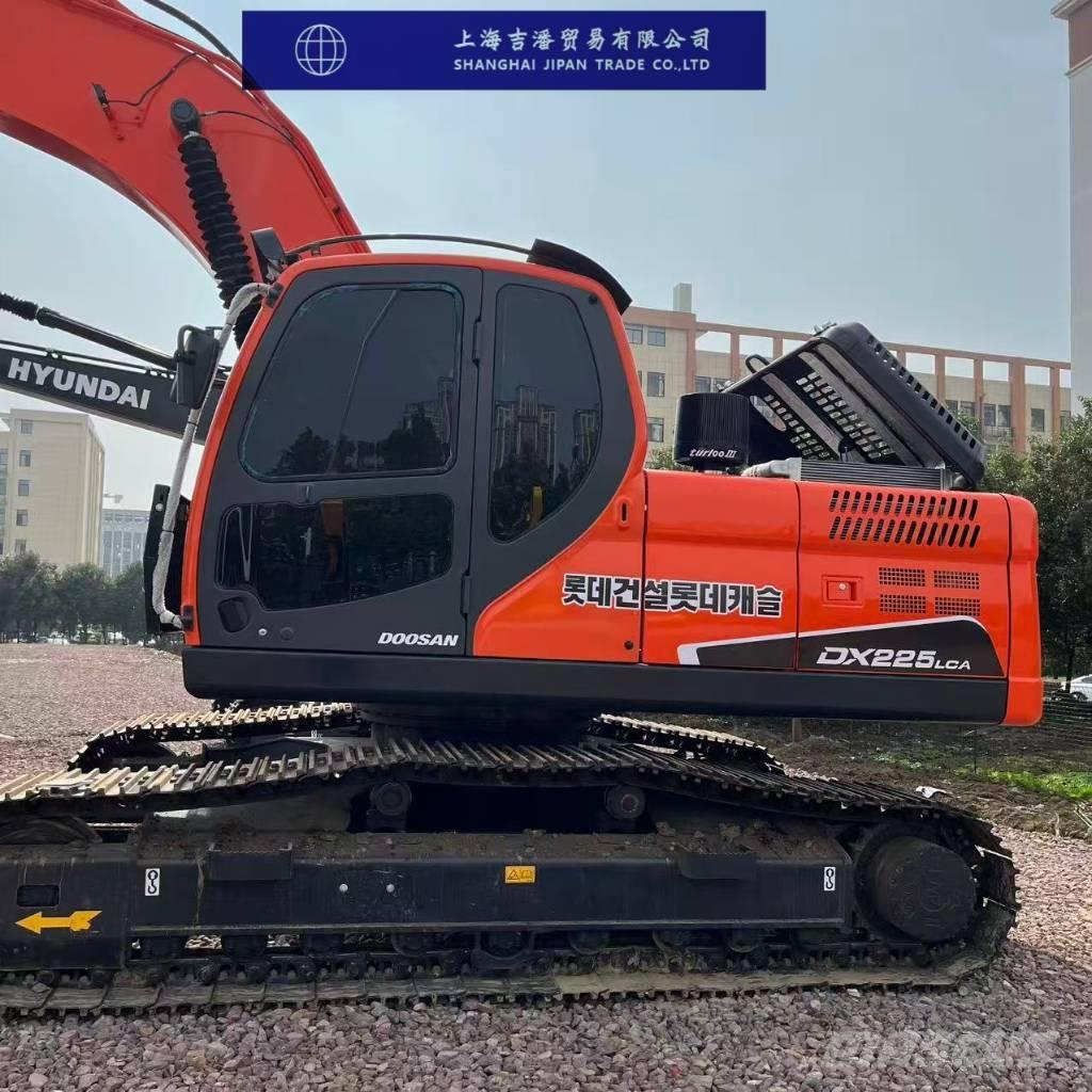 Doosan DX 225 Bageri guseničari