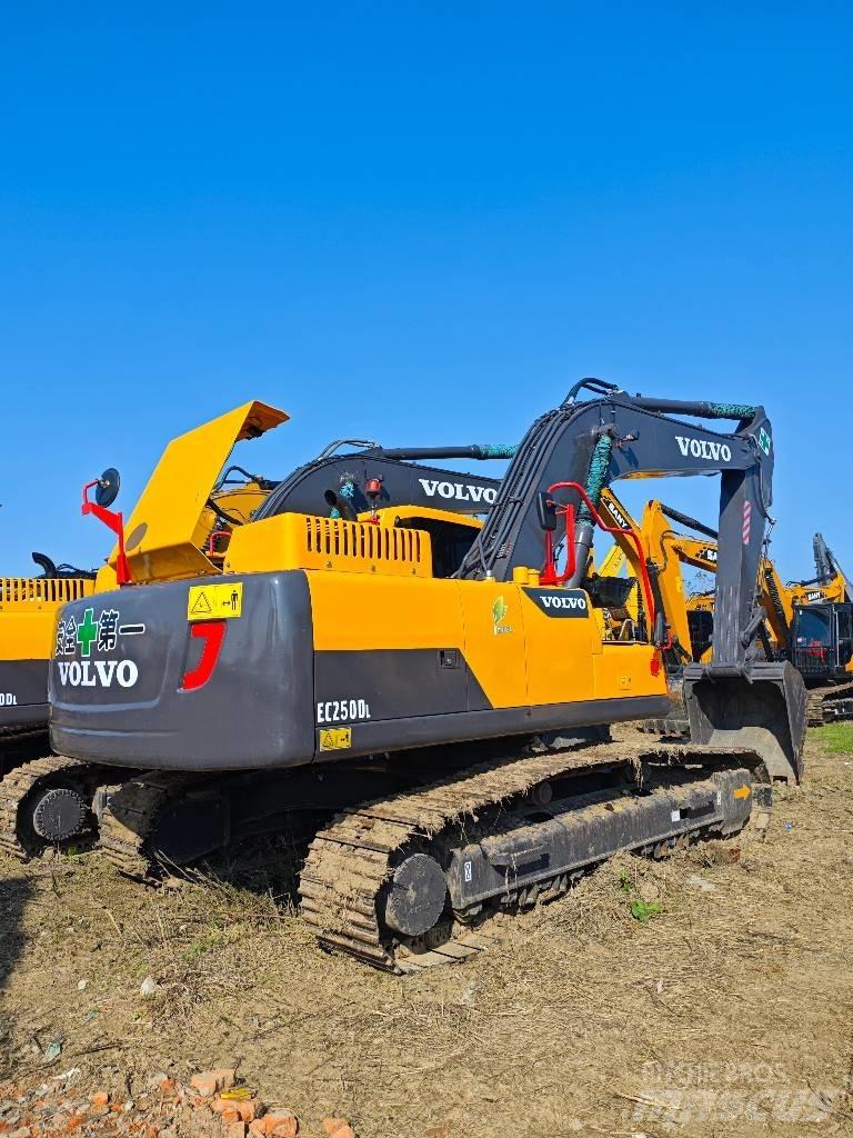 Volvo EC 250 D L Bageri guseničari