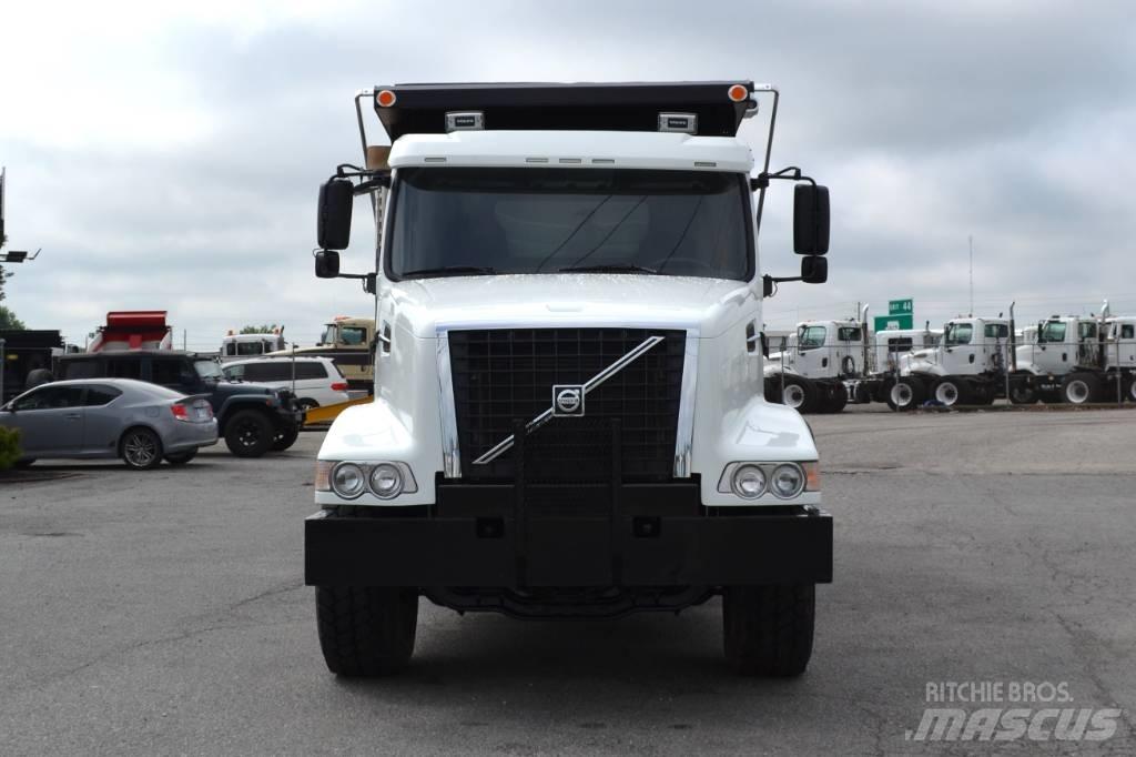 Volvo VHD 64 Kiperi kamioni