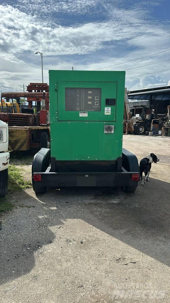 MultiQuip DCA 125 Dizel generatori