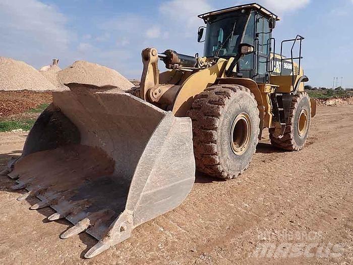 CAT 966M Utovarivači na točkove