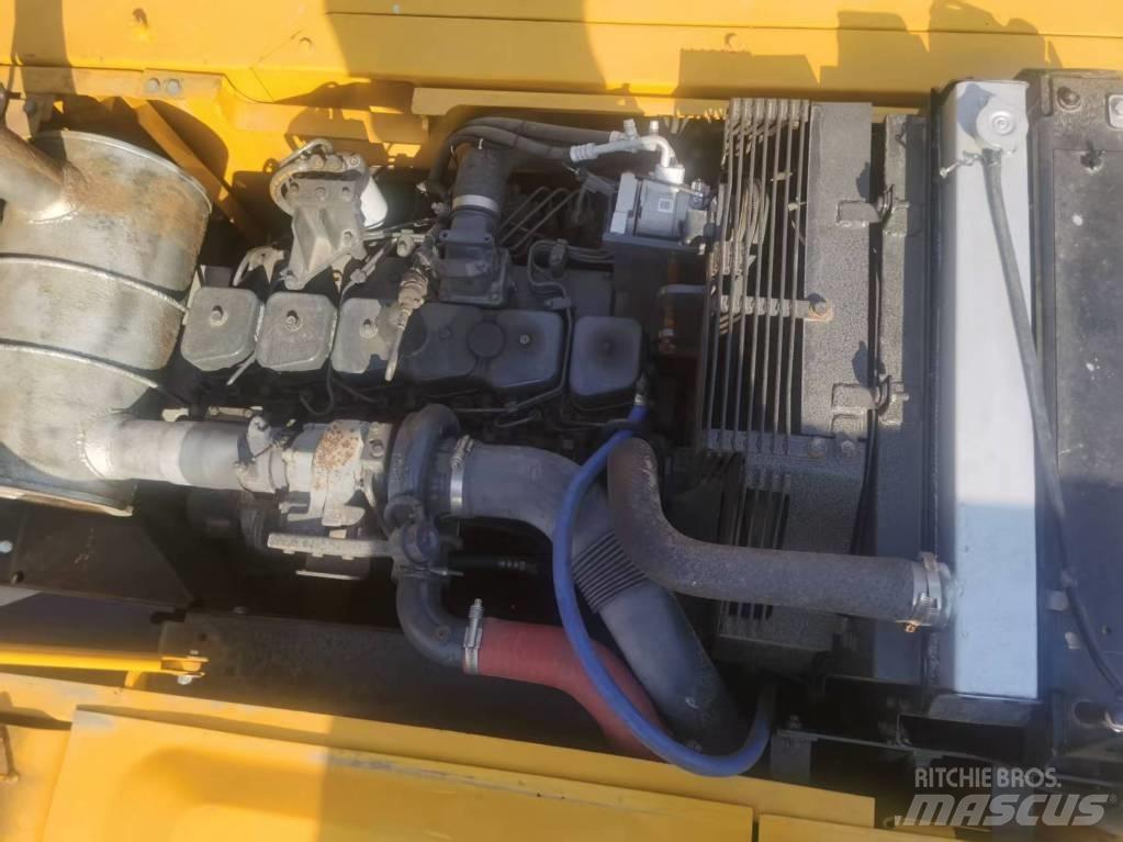 Komatsu PC 220-8 Bageri guseničari