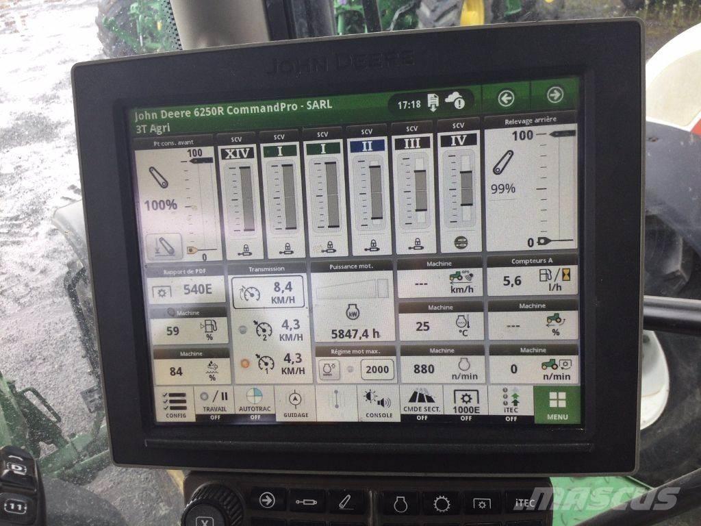 John Deere 6250R Traktori