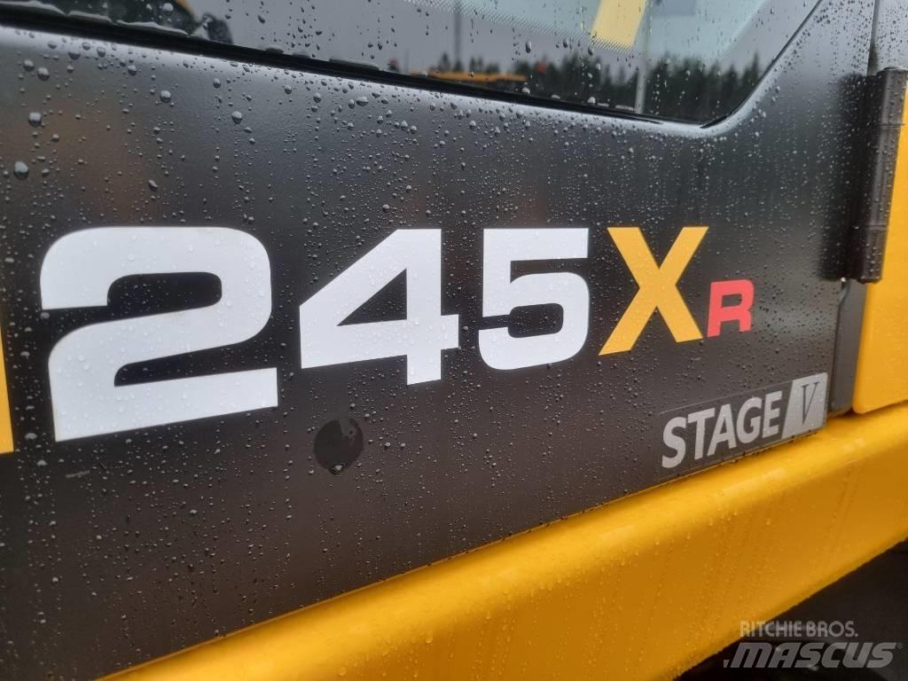 JCB 245 XR Bageri guseničari