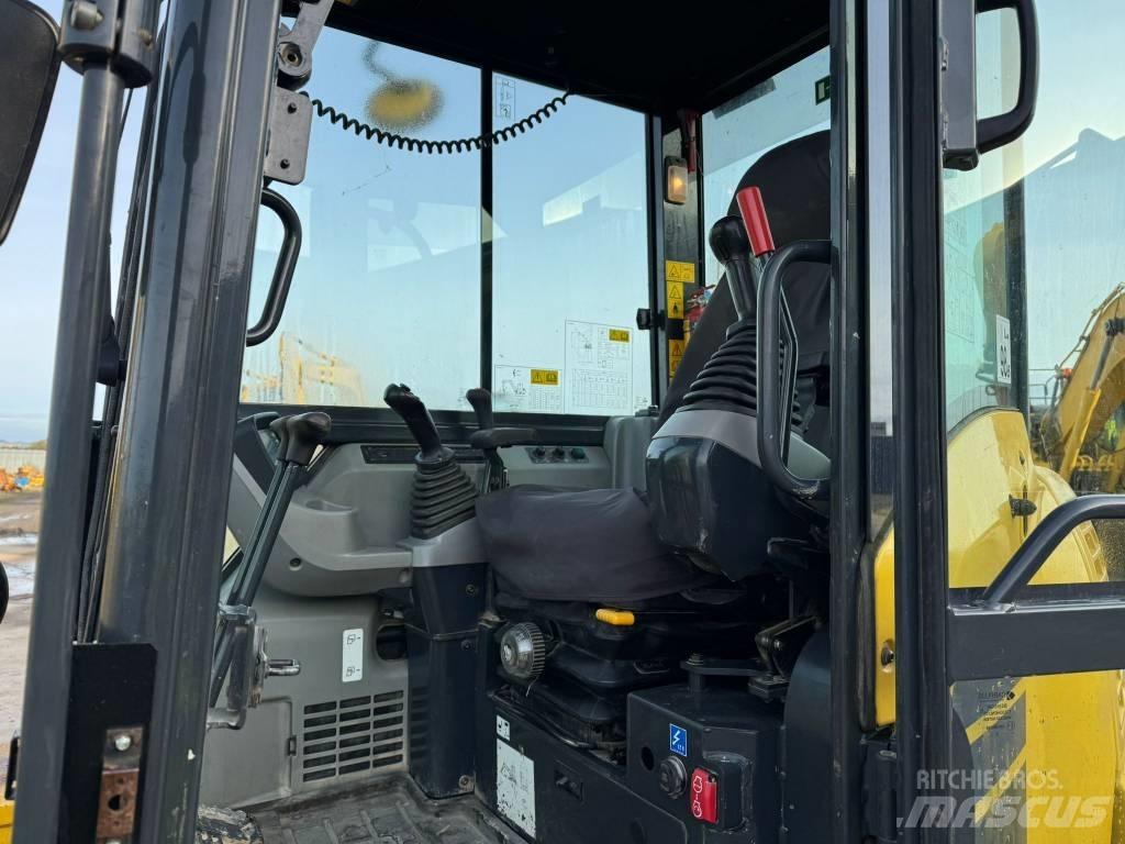 Komatsu PC80MR-5 Mini bageri < 7t