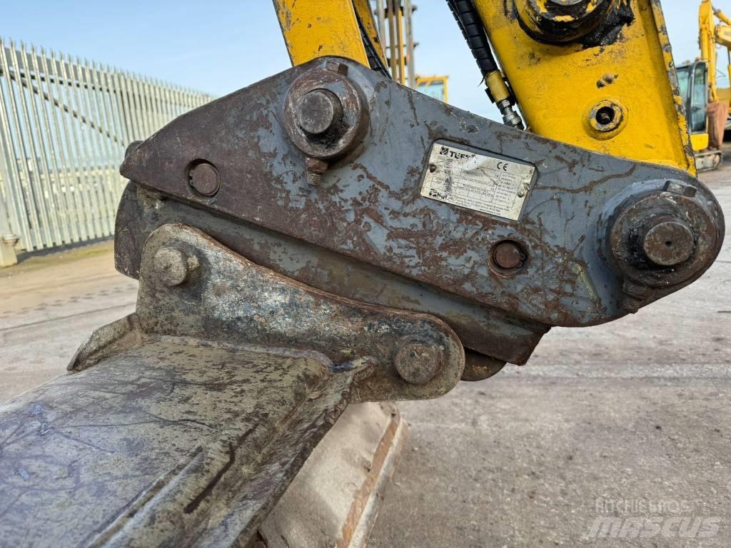Komatsu PC80MR-5 Mini bageri < 7t