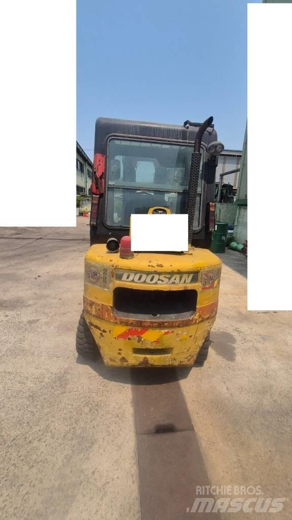 Hyundai D30 Viljuškari - ostalo