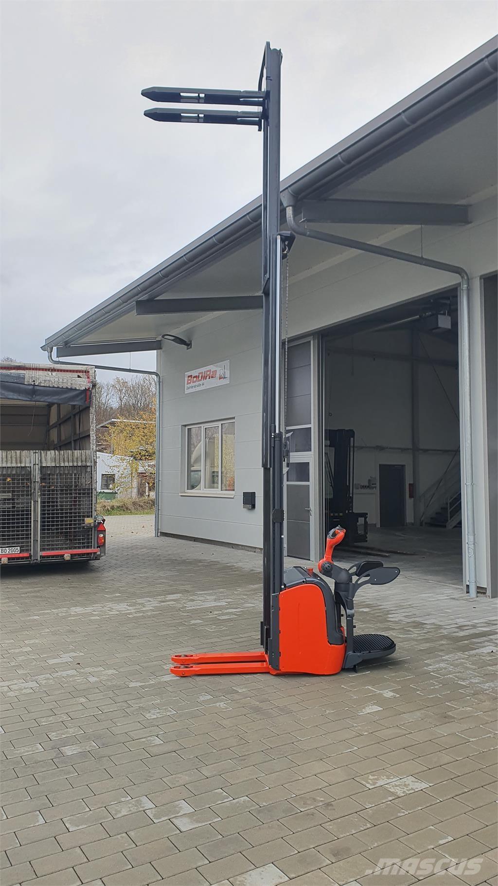 Linde L14AP Samopogonski ručni viljuškari