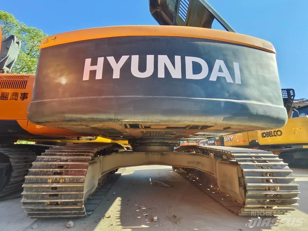 Hyundai Robex 220 LC Bageri guseničari