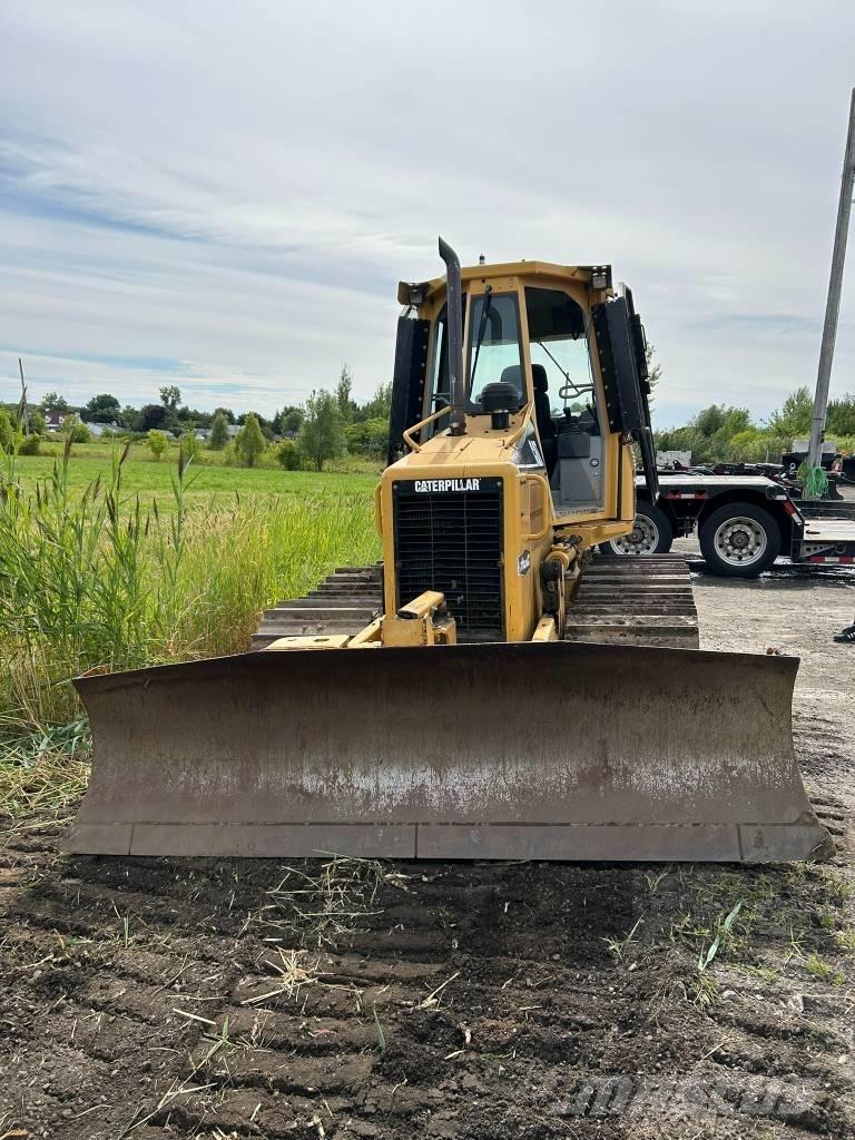 CAT D 3 G LGP Buldožeri guseničari